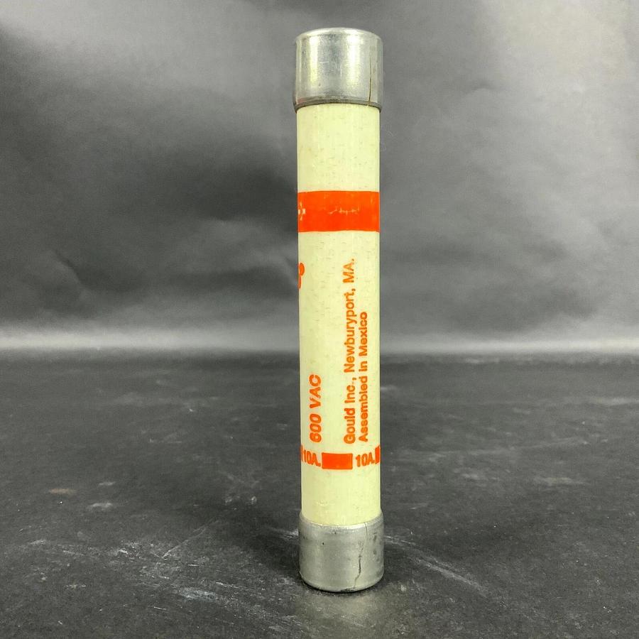 Used FERRAZ SHAWMUT A6Y10 OLD STOCK FUSE ($6 OBO)