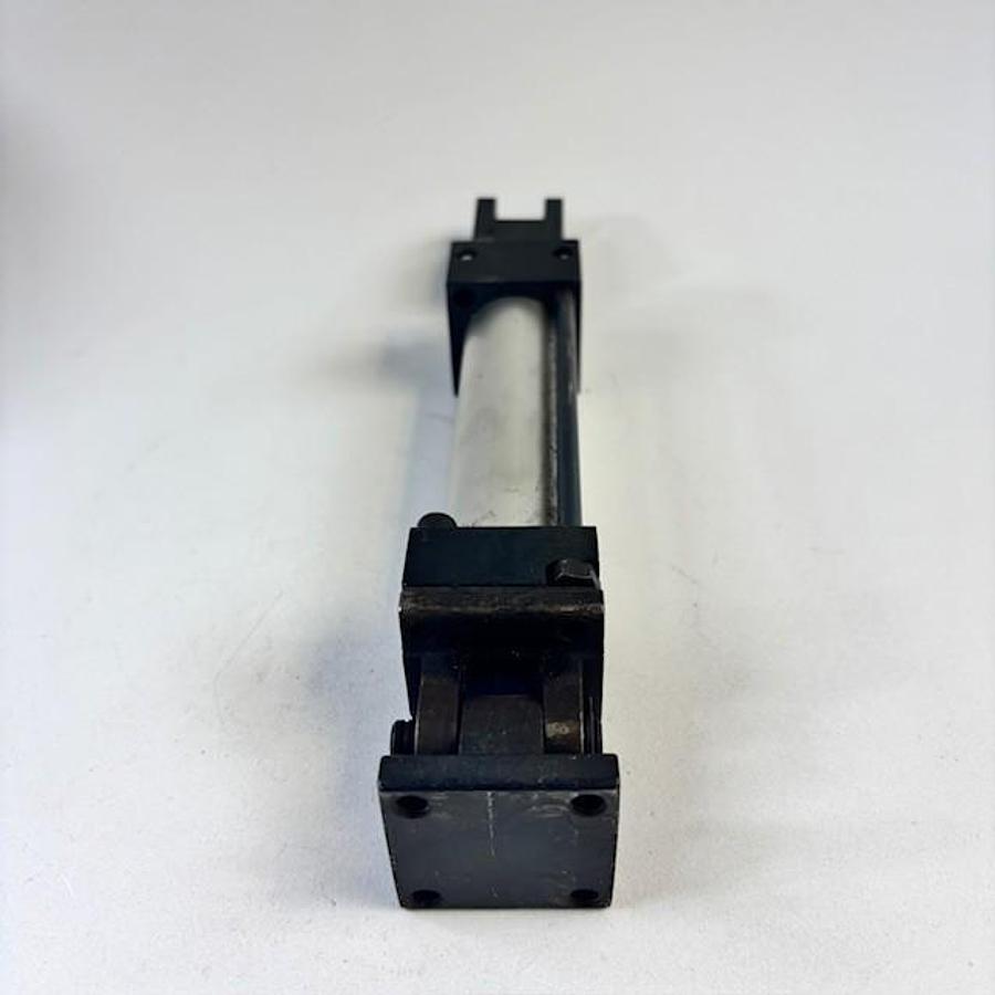 Used SHEFFER CLH-D3-1/2 PNEUMATIC CYLINDER