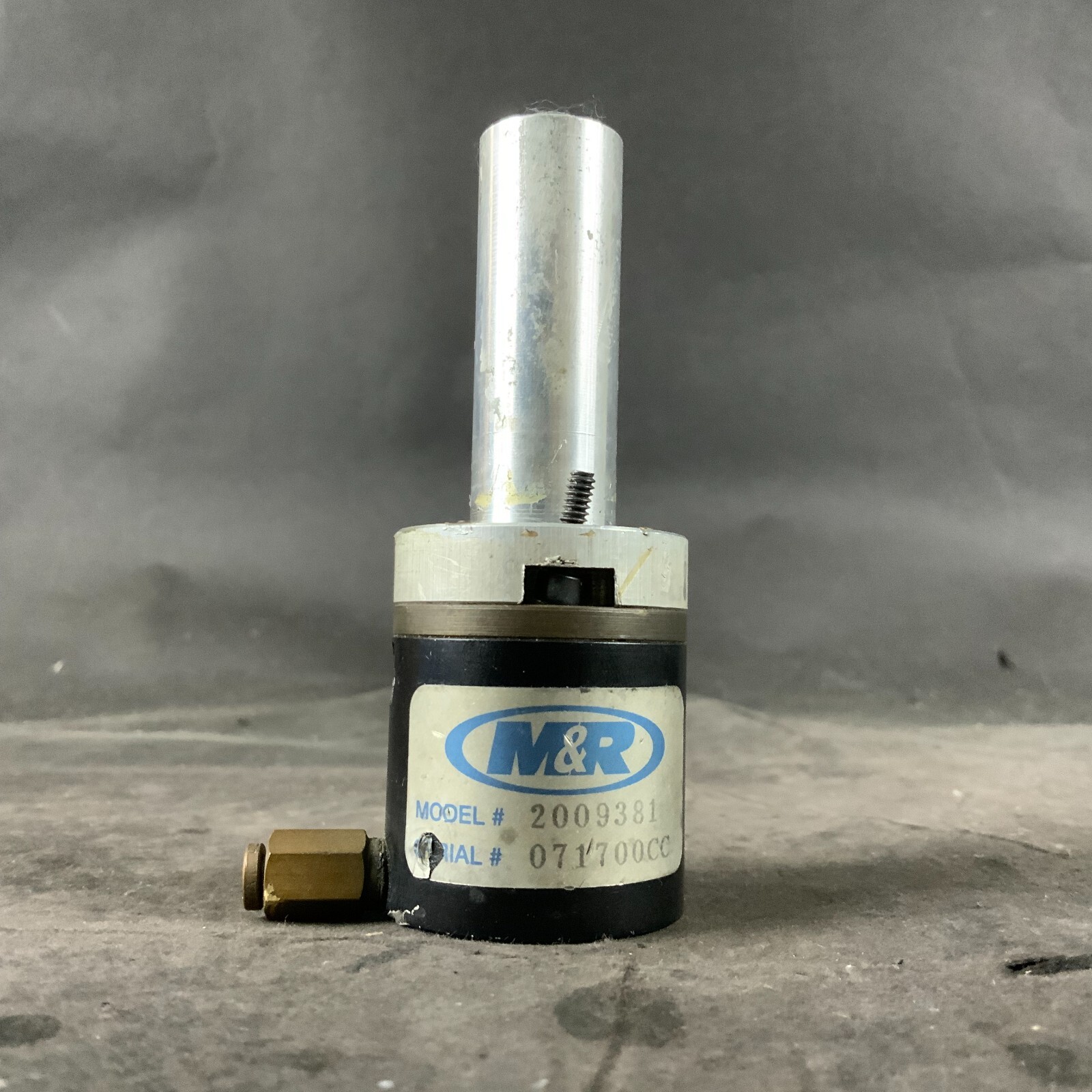 Used M&R 2009381 PNEUMATIC CYLINDER ($60 OBO)