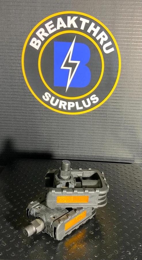 FAT CAT FOLDING BICYCLE PEDALS ($5/PAIR OBO)