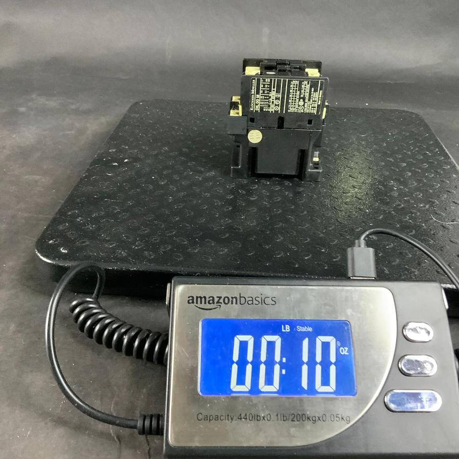 Used MOELLER DIL 00M 115V 60HZ CONTACTOR ($13 OBO)
