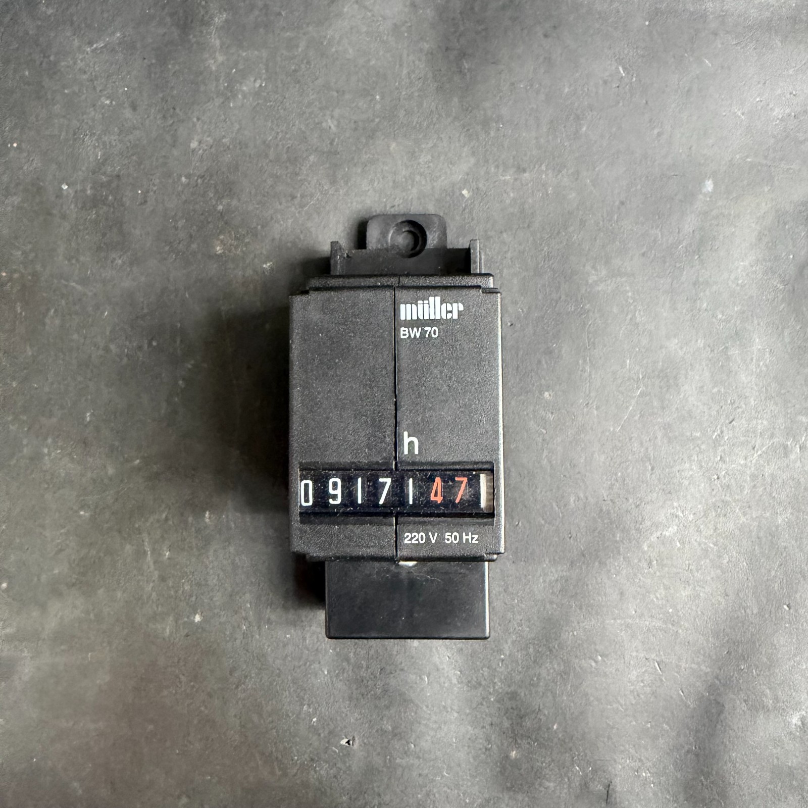 Used MULLER BW70 HOUR METER ($27 OBO)