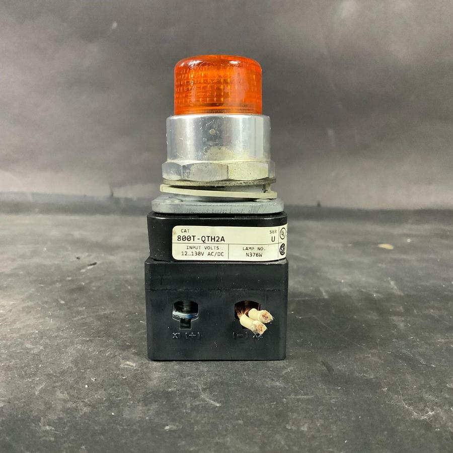 Used ALLEN BRADLEY 800T-QTH2A AMBER PUSHBUTTON ($80 OBO)