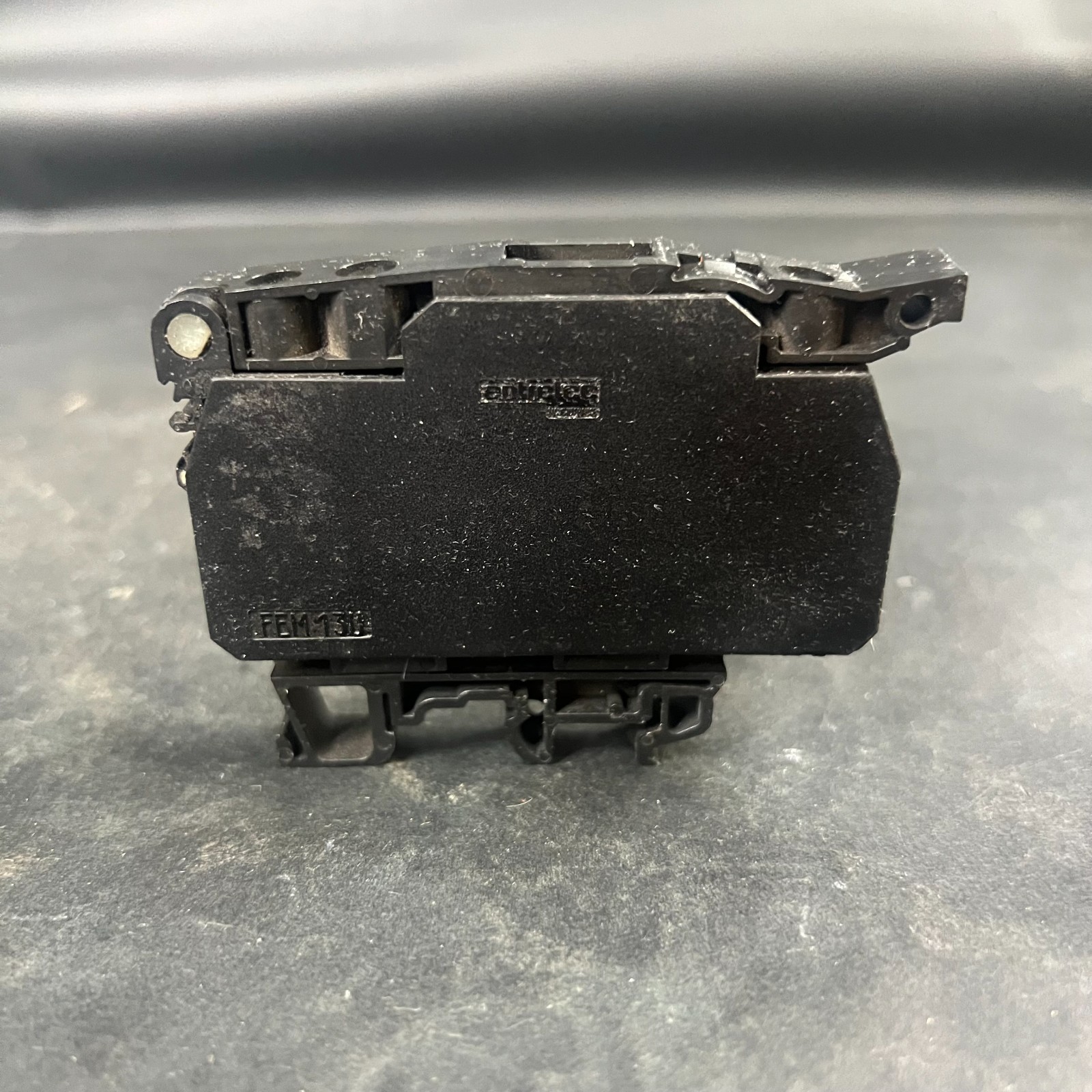 Used ENTRELEC FEM13U TERMINAL BLOCK ($6 OBO)