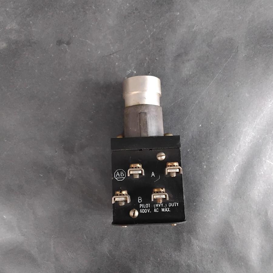 Used ALLEN BRADLEY 800H-JK44B SELECTOR SWITCH ($18 OBO)