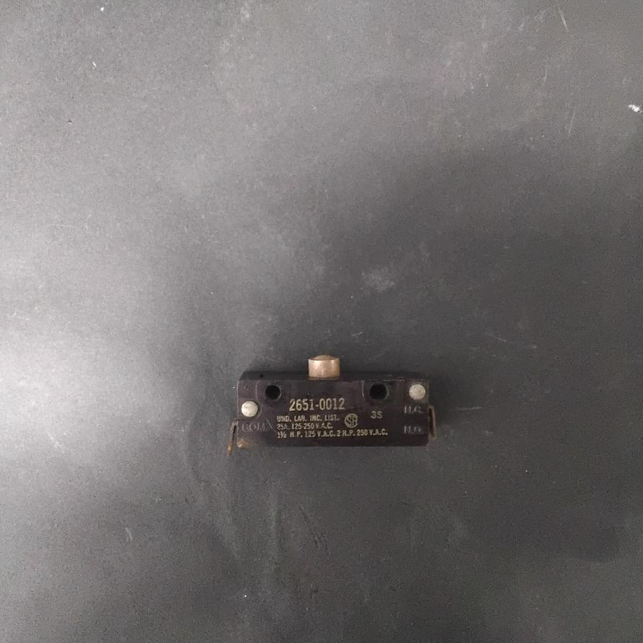 Used MCGILL 2651-0012 LIMIT SWITCH ($6.50 OBO)