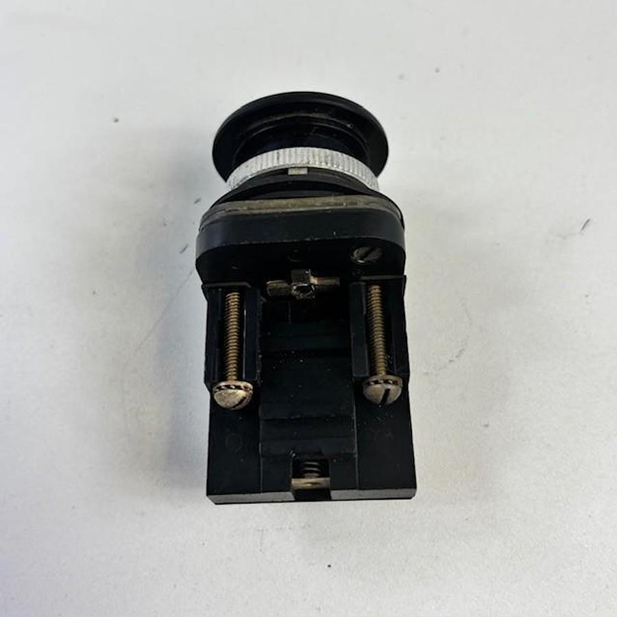 Used ALLEN BRADLEY 800T-D2A BLACK PUSHBUTTON