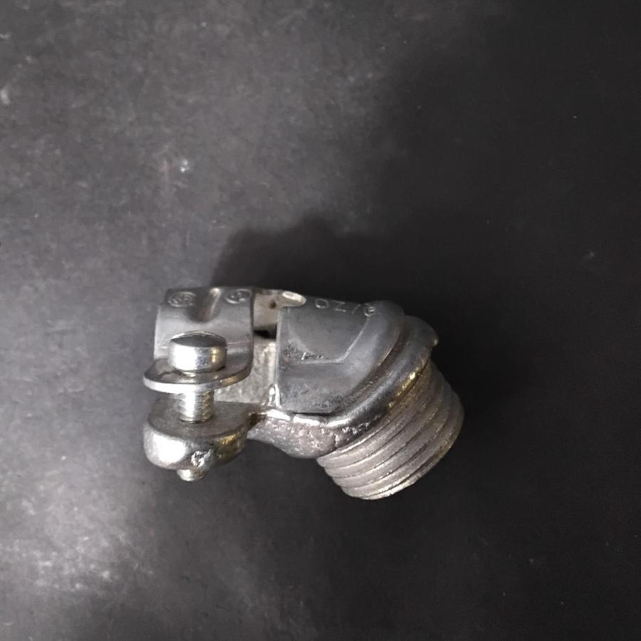 Used 1/2" EMT 90° SET-SCREW CONDUIT CONNECTOR-GROUP OF 2 ($9 OBO)