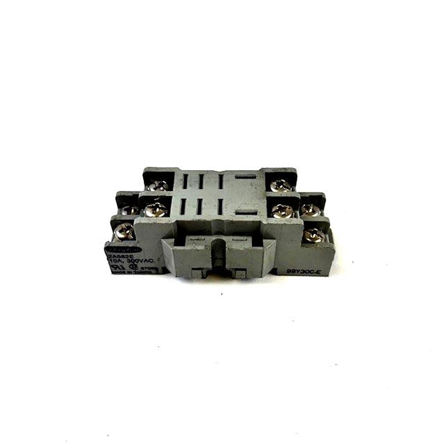 Used DAYTON 2A582E RELAY SOCKET