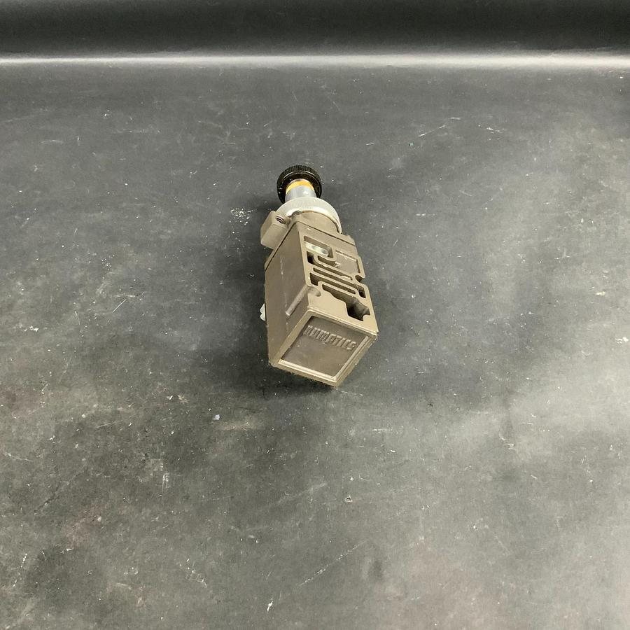Used ASCO NUMATICS 081RD400J000000 PNEUMATIC REGULATOR ($10 OBO)