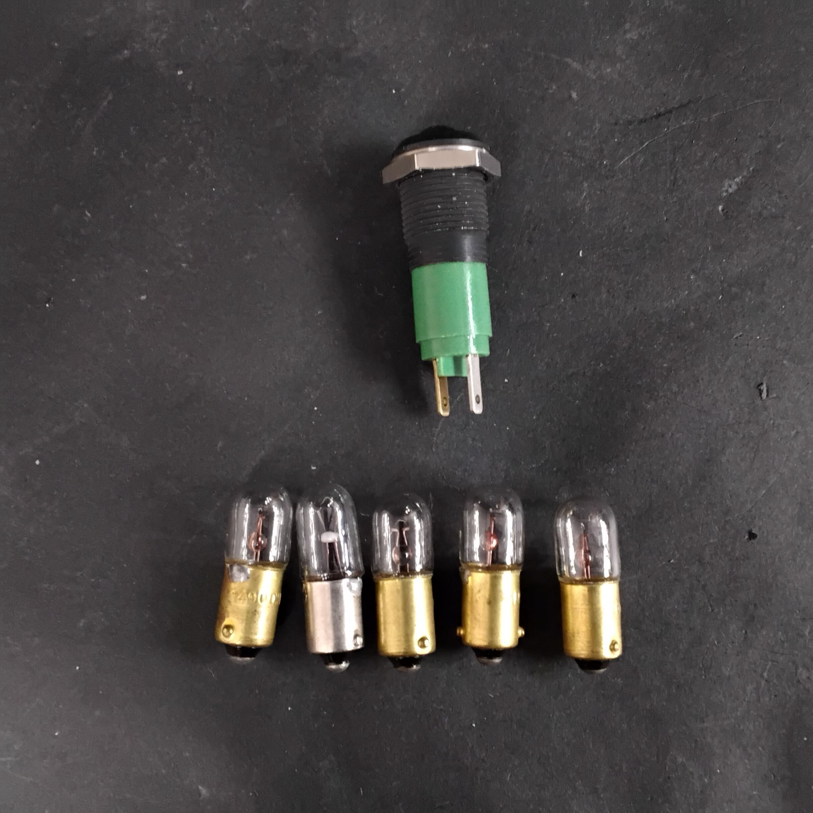 Used SMOG-HOG CM47 INDICATOR LAMPS ($9 OBO)