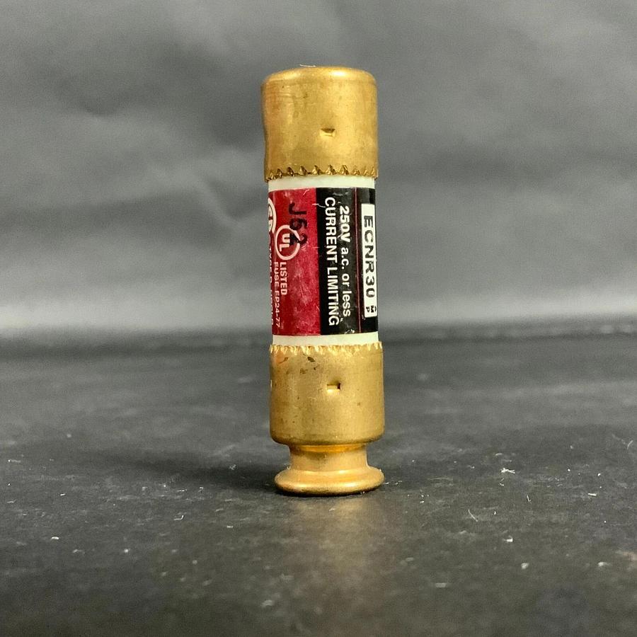 EDISON BULLET ECNR30 FUSE - SET OF 2 ($14 OBO)