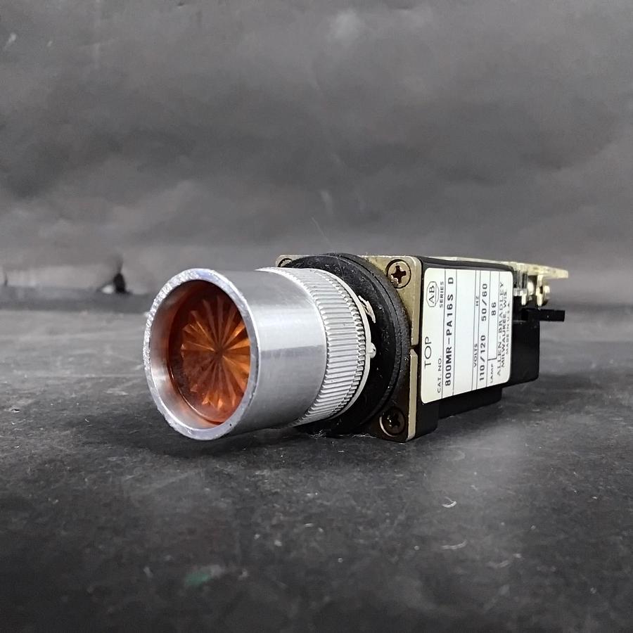 Used ALLEN BRADLEY 800MR-PA16S SER D ORANGE PILOT LIGHT ($20 OBO)
