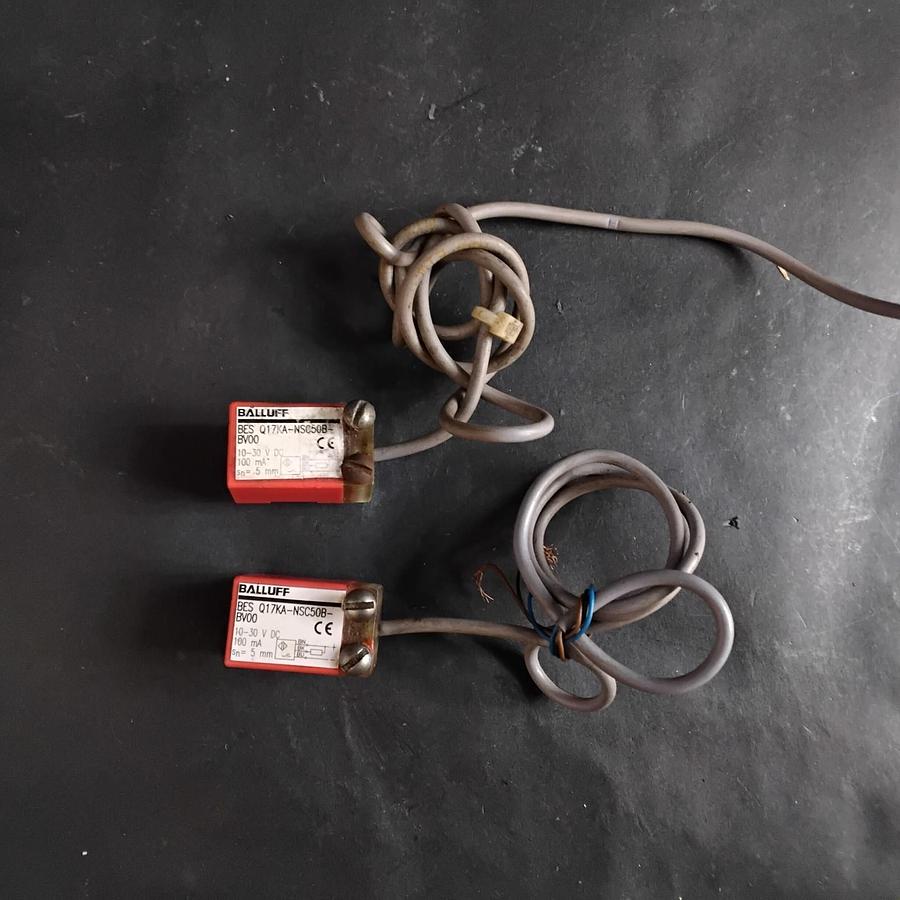 Used BALLUFF BES Q17KA-NS0508-BVOO PROXIMITY SENSORS- GROUP OF 2 ($5 OBO)