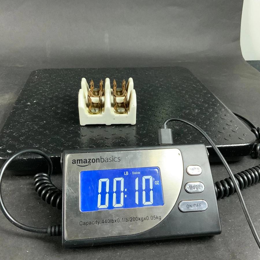 Used THOMAS & BETTS FUSE HOLDER 388-402 ($10 OBO)