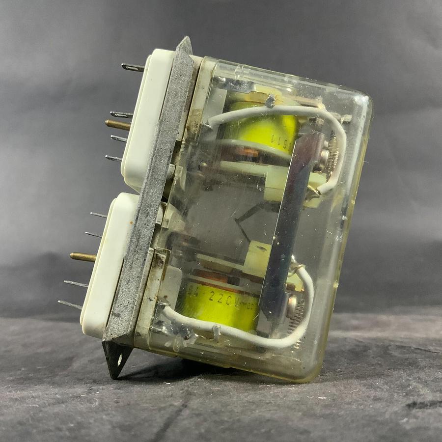 Used KUHNKE AUTOMATION EB4-220V RELAY ($28 OBO)