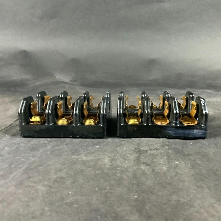 Used GENERAL ELECTRIC FUSE HOLDER 30A 250V - SET OF 2 ($30 OBO)