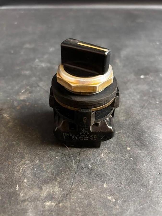 Used MICROSWITCH PTCB SELECTOR SWITCH ($12 OBO)