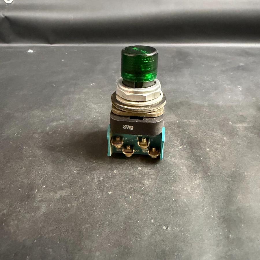 Used ALLEN BRADLEY 800T-QB24GAR GREEN PUSHBUTTON ($70 OBO)