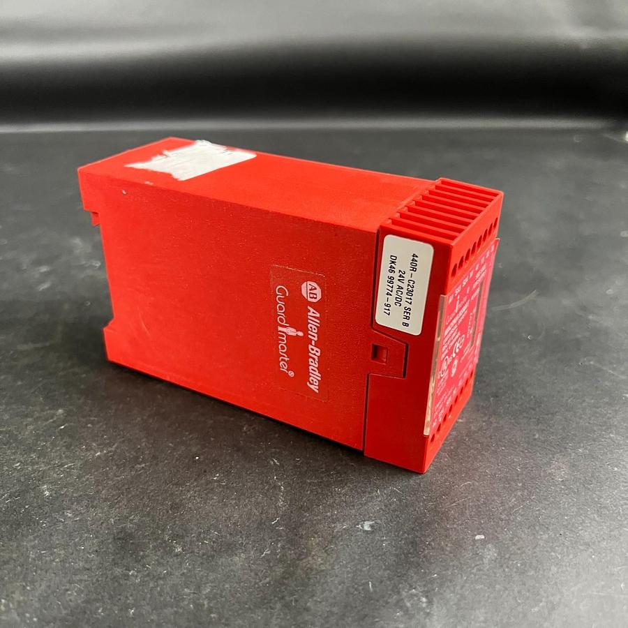 Used ALLEN BRADLEY MSR6R/T SAFETY RELAY ($180 OBO)