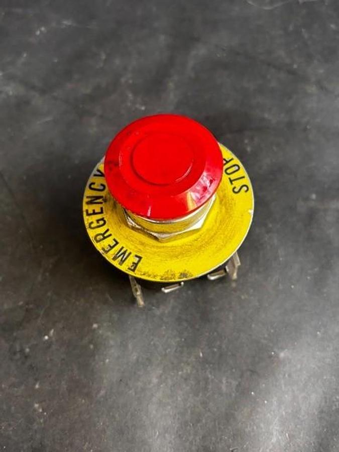Used ALLEN BRADLEY 800T-FXA1 EMERGENCY STOP SWITCH ($16 OBO)
