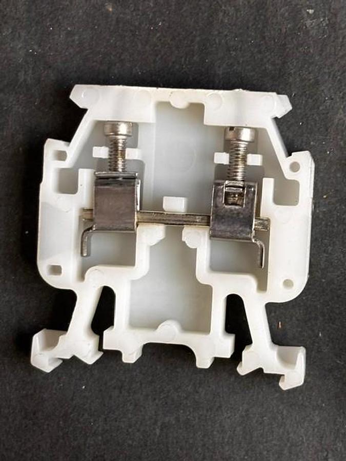 Used ALLEN BRADLEY 1492-HM1 TERMINAL BLOCK - GROUP OF 13