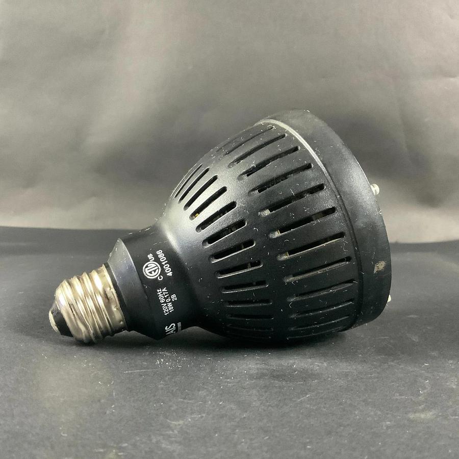 Used SOLAIS LR30LN/25/30/1000 LED REPLACEMENT LAMP ($30 OBO)