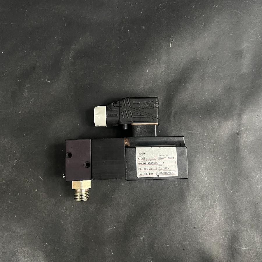 Used BARKSDALE 0421-028 PRESSURE SWITCH ($70 OBO)