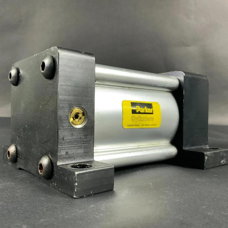 Used PARKER 02.50 C2MAUVS39AC 2.000 PNEUMATIC CYLINDER ($130 OBO)