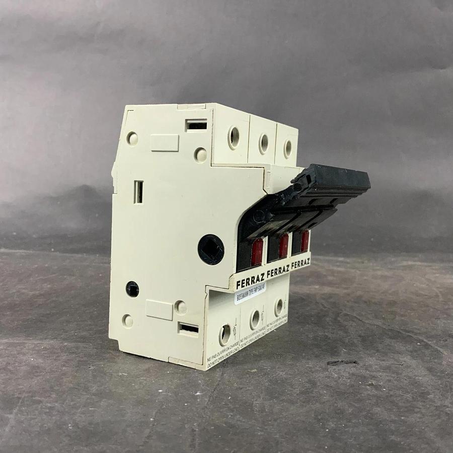 FERRAZ SHAWMUT ST-14-III FUSE HOLDER ($35 OBO)