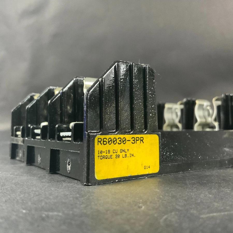 Used BUSSMANN R60030-3PR FUSE BLOCK ($13 OBO)
