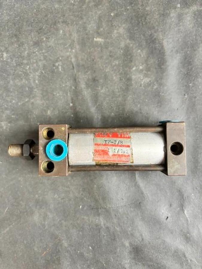 Used TINY TIM TF-3/8 PNEUMATIC CYLINDER