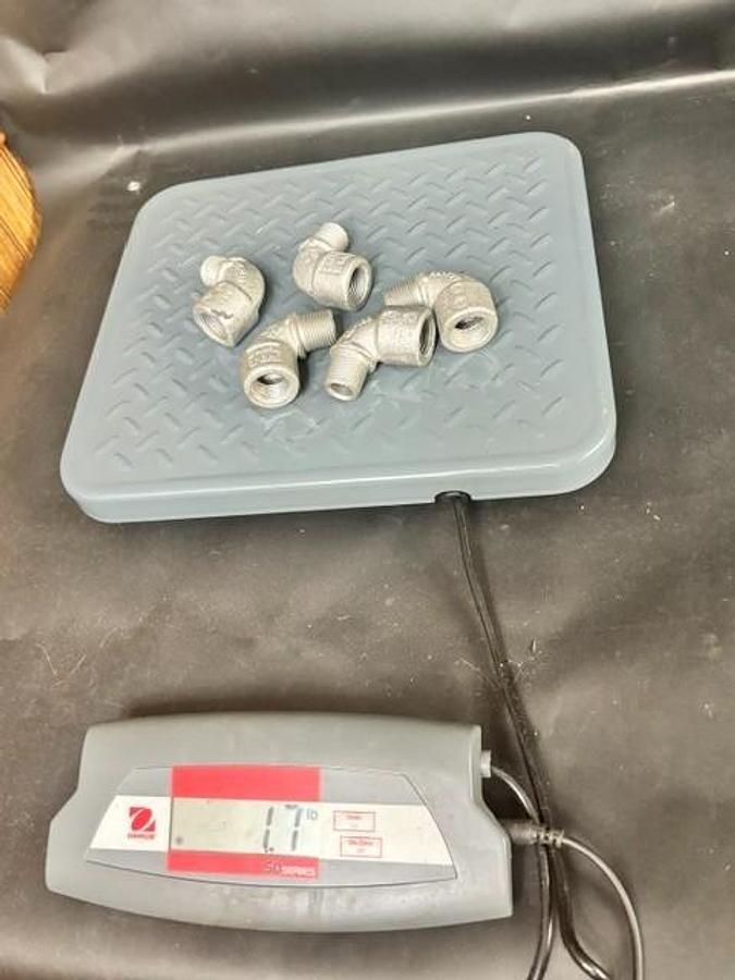 Used EATON EL-196 CONNECTOR ELBOWS - GROUP OF 5