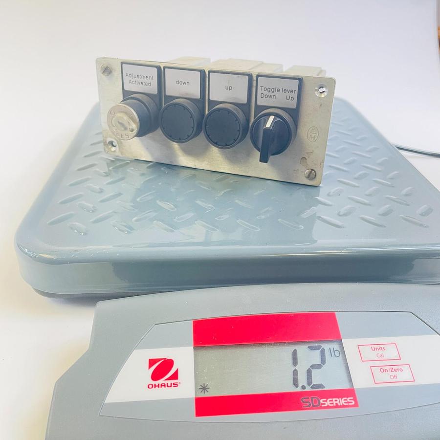 Used KLOCKNER MOELLER CUSTOM PUSH BUTTON OPERATOR CONTROL STATION