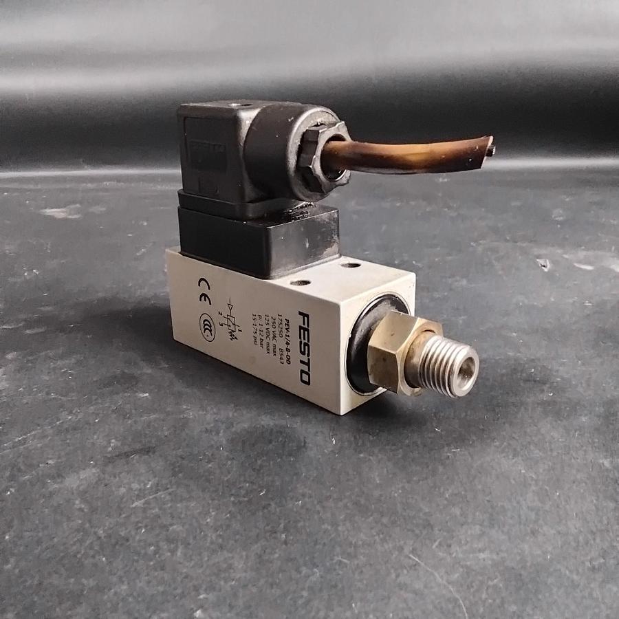 Used FESTO PEV-1/4-B-OD PRESSURE SWITCH ($60 OBO)