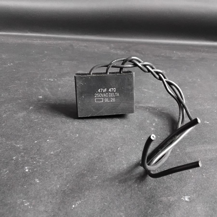 Used UNBRANDED 9L26 250VAC DELTA CAPACITOR ($7 OBO)