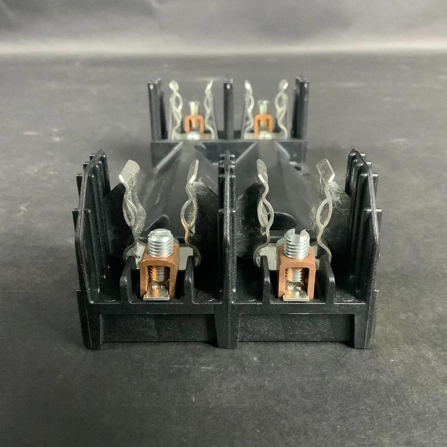 BUSSMANN R60030-2COR FUSE BLOCK ($12 OBO) - NEW NO BOX