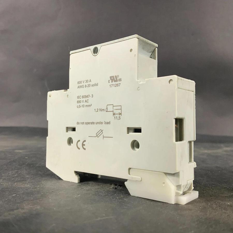 Used SIEMENS 3NW7 053 FUSE HOLDER ($25 OBO)