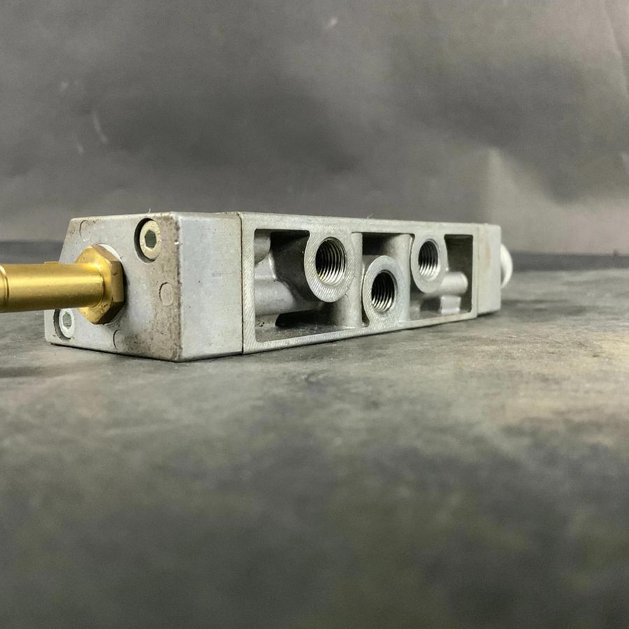 Used FESTO 8820 JMFH-5-1/8 SOLENOID VALVE ($25 OBO)