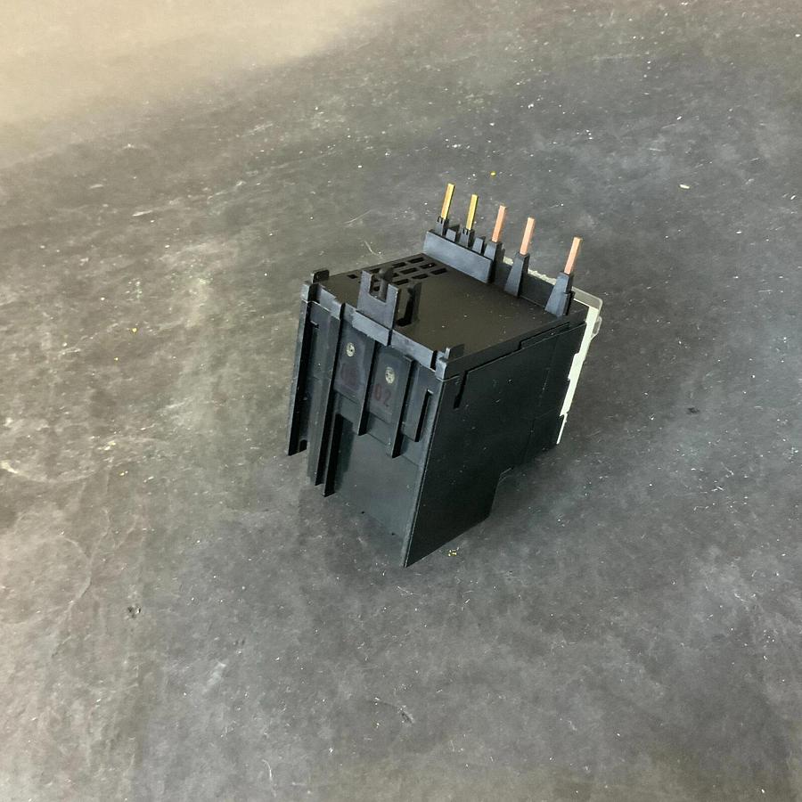 Used TELEMECANIQUE LR2K0308 OVERLOADING RELAY ($15 OBO)