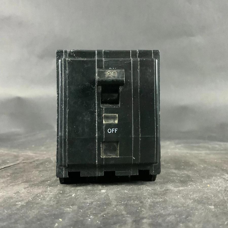 Used SQUARE D LL-7337 CIRCUIT BREAKER ($70 OBO)