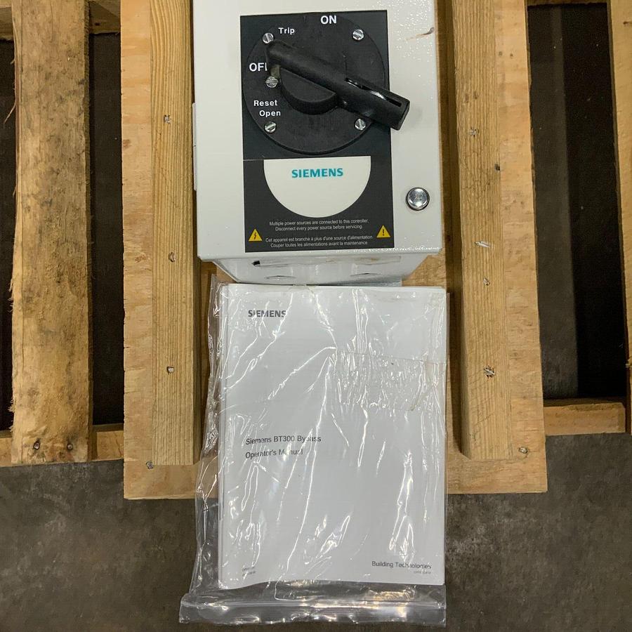 Used SIEMENS BT300-005X4-01X HV/AC DRIVE + BTE-005X4-B012 BYPASS ($2000 OBO)