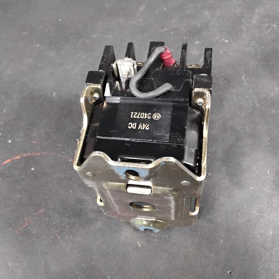 Used ALLEN BRADLEY 700-N700Z24 RELAY ($23 OBO)