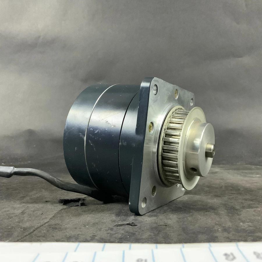 Used ORIENTAL MOTOR PH596H-NAA STEPPING MOTOR ($100 OBO)