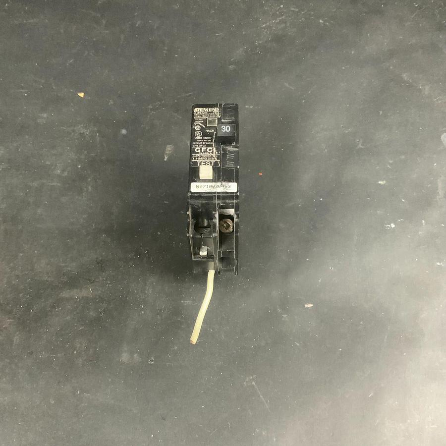 Used SIEMENS QF130 CIRCUIT BREAKER ($10 OBO)