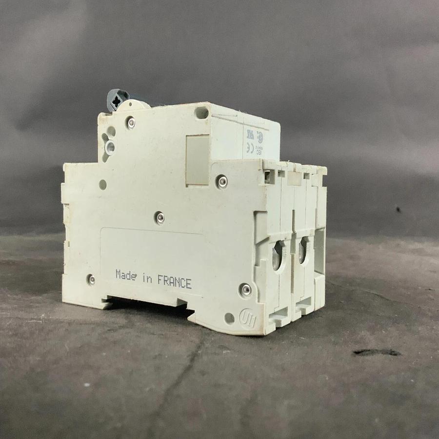 Used SCHNEIDER ELECTRIC D13 C60 CIRCUIT BREAKER ($20 OBO)