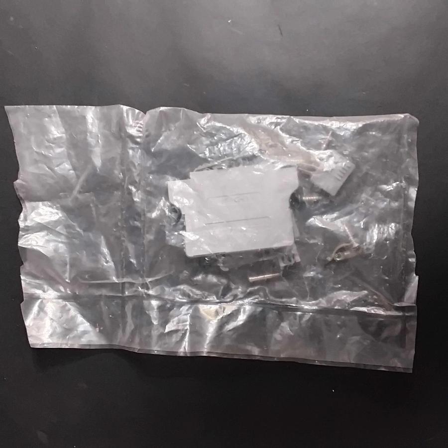 Used PHOENIX CONTACT UD-37 TERMINAL BLOCK  END COVER ($5 OBO)