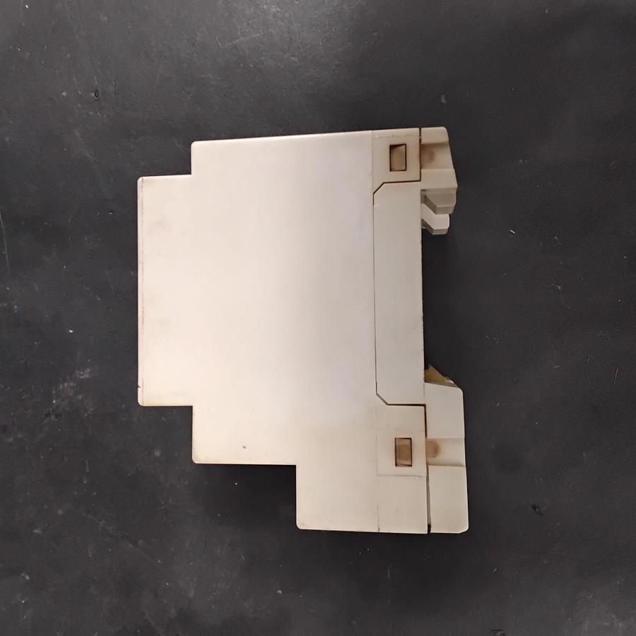 Used SIEMENS 5TE6804 MODULAR SOCKET OUTLET ($20 OBO)