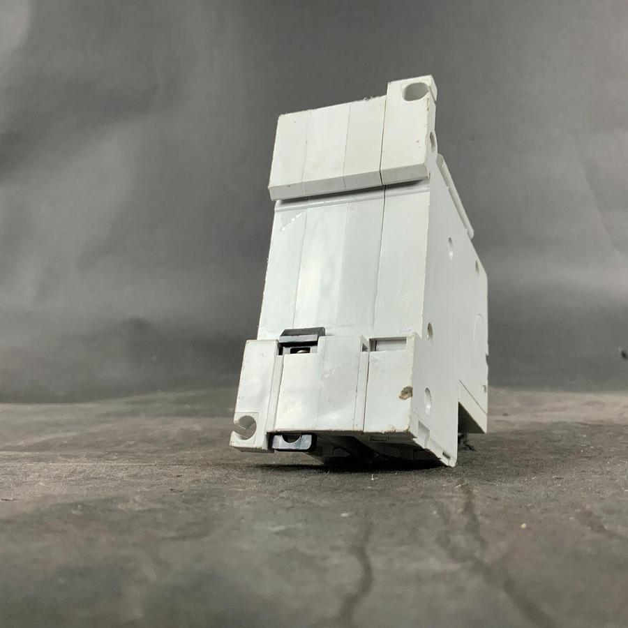 Used IDEC NC1V-21-10A CIRCUIT PROTECTOR ($20 OBO)