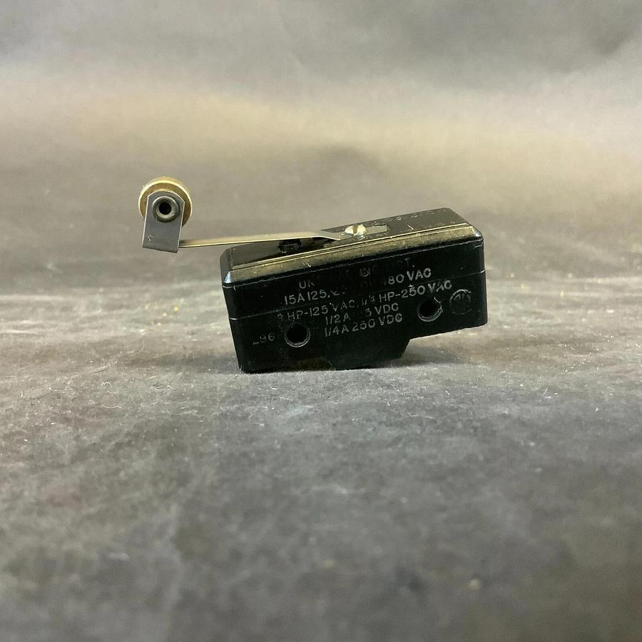 Used HONEYWELL MICROSWITCH BZ-2RL2-A2 LIMIT SWITCH ($10 OBO)